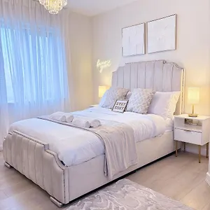Lux - Luxury With Jacuzzi In Leeds Centre Apartment Leeds (West Yorkshire)